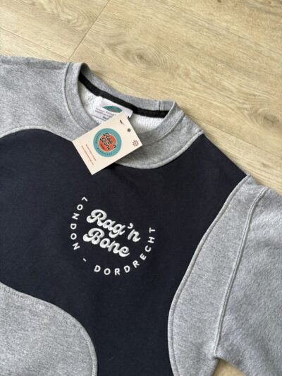 Reworked sweatshirt (M)