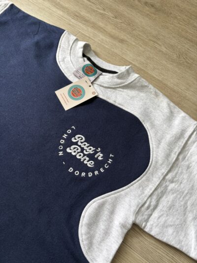 Reworked sweatshirt (M)