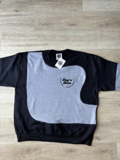 Reworked sweatshirt (XL)