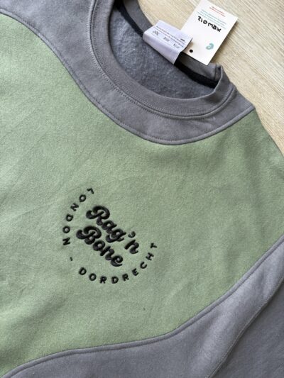 Reworked sweatshirt (XL)